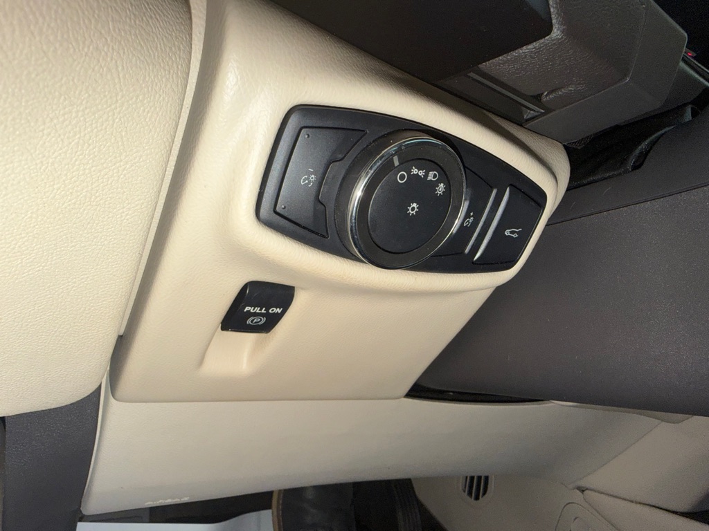 Photo 38 of this LINCOLN MKX