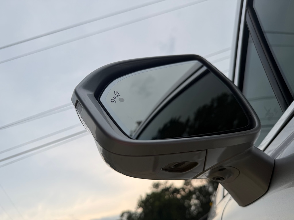 Photo 9 of this LINCOLN MKX