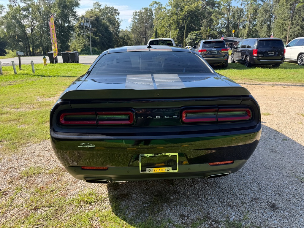 Photo 4 of this DODGE CHALLENGER