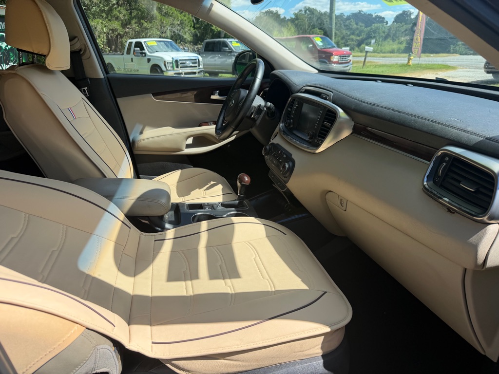 Photo 17 of this KIA SORENTO