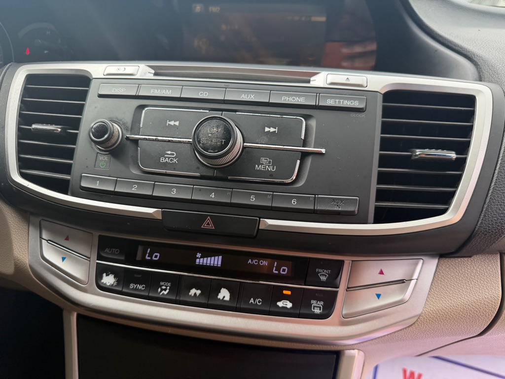 Photo 22 of this HONDA ACCORD