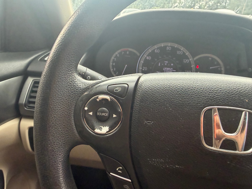 Photo 26 of this HONDA ACCORD