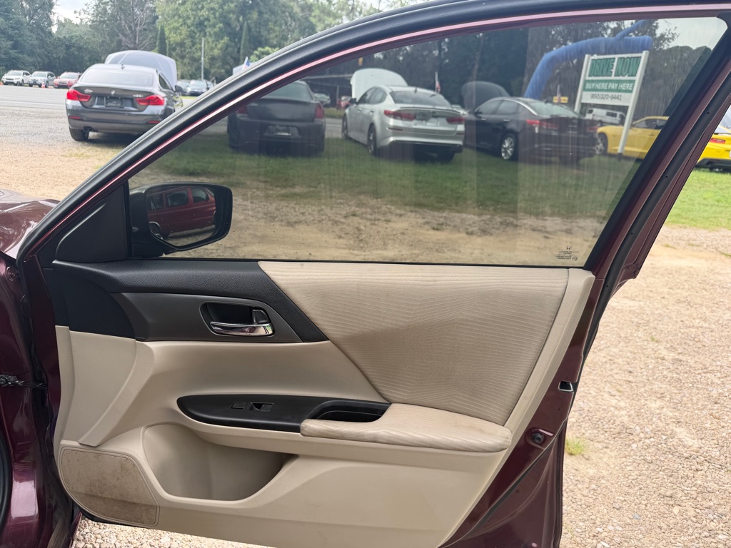 Photo 18 of this HONDA ACCORD