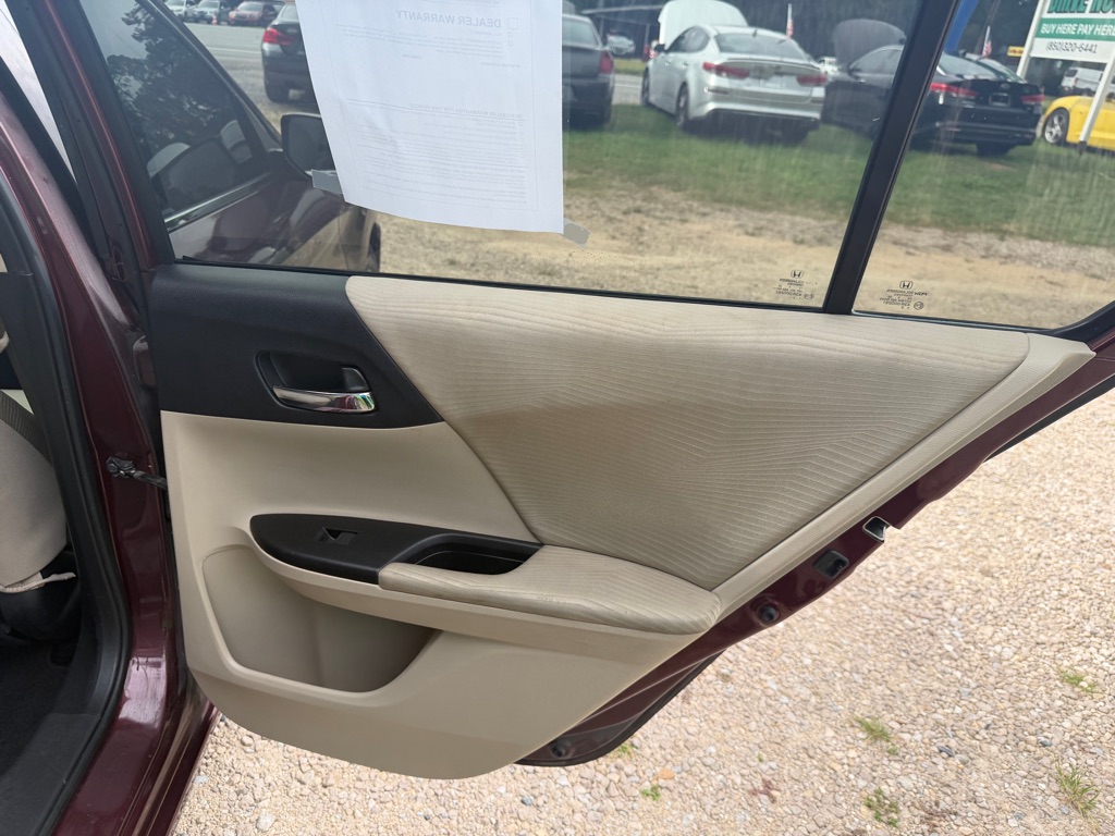 Photo 15 of this HONDA ACCORD