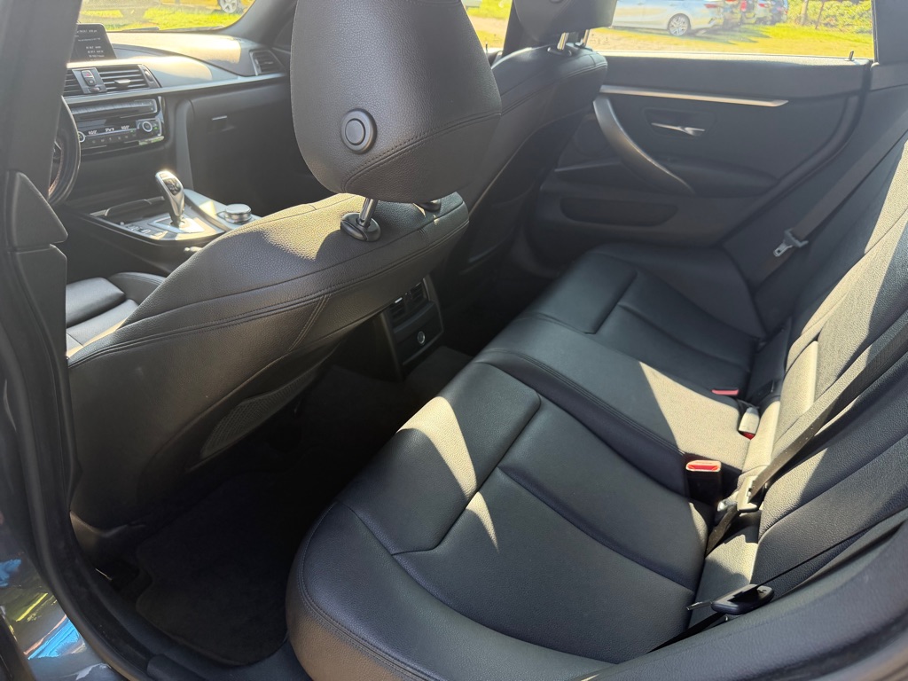 Photo 21 of this BMW 430XI