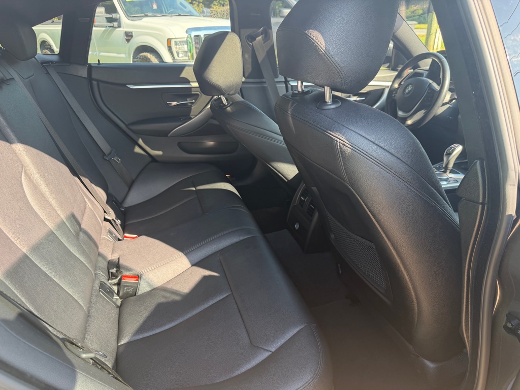 Photo 24 of this BMW 430XI