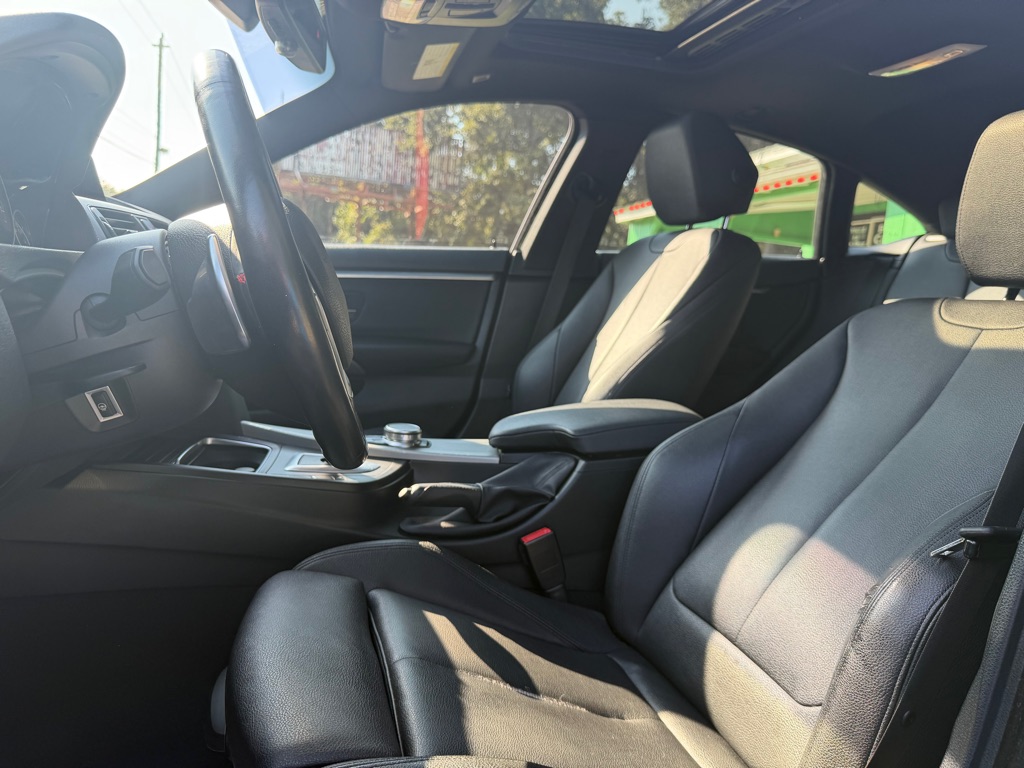 Photo 18 of this BMW 430XI