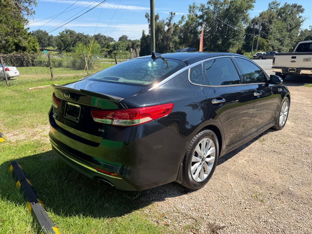 Photo 5 of this KIA OPTIMA