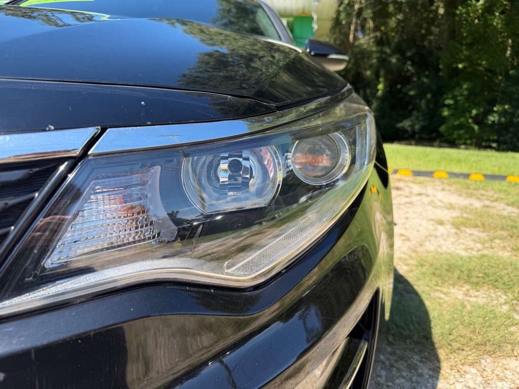 Photo 8 of this KIA OPTIMA