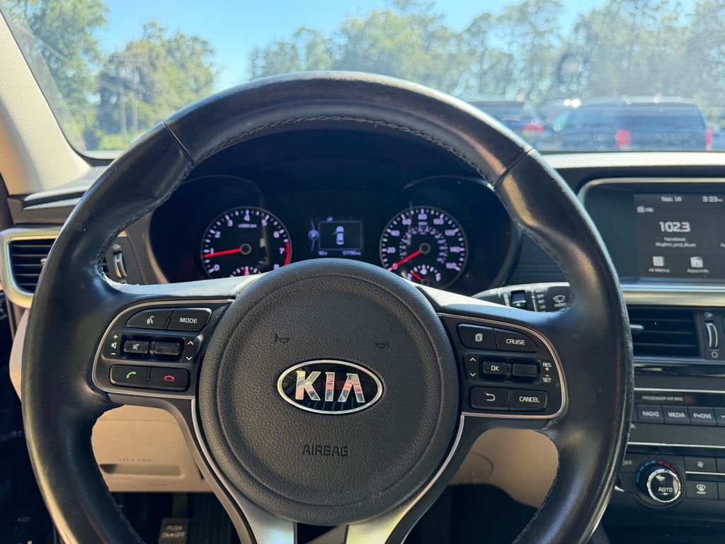 Photo 32 of this KIA OPTIMA