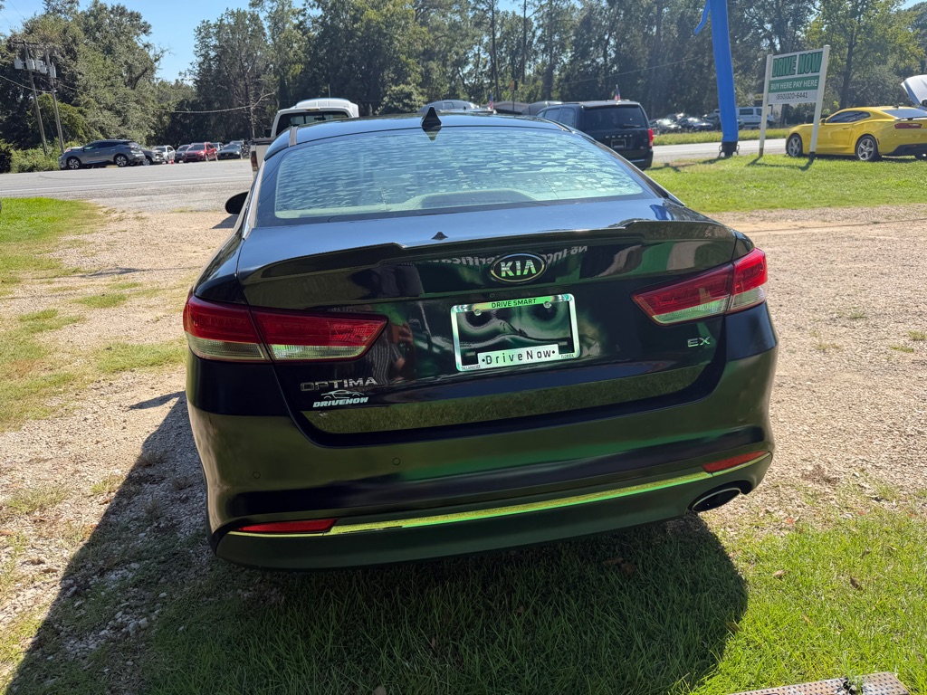 Photo 4 of this KIA OPTIMA