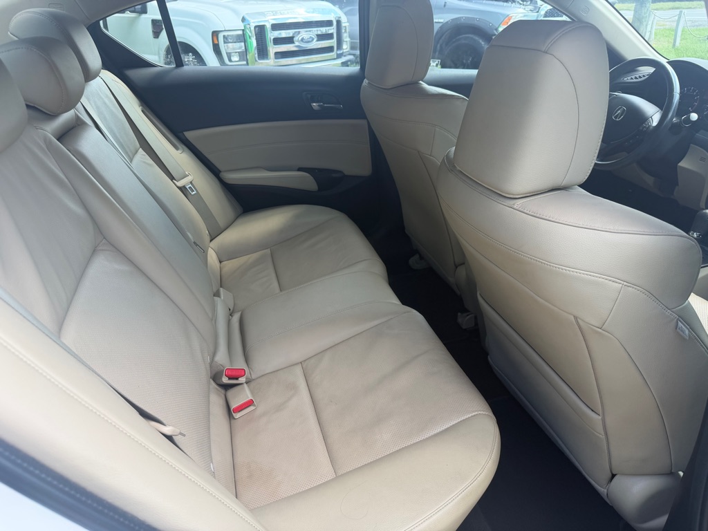 Photo 18 of this ACURA ILX