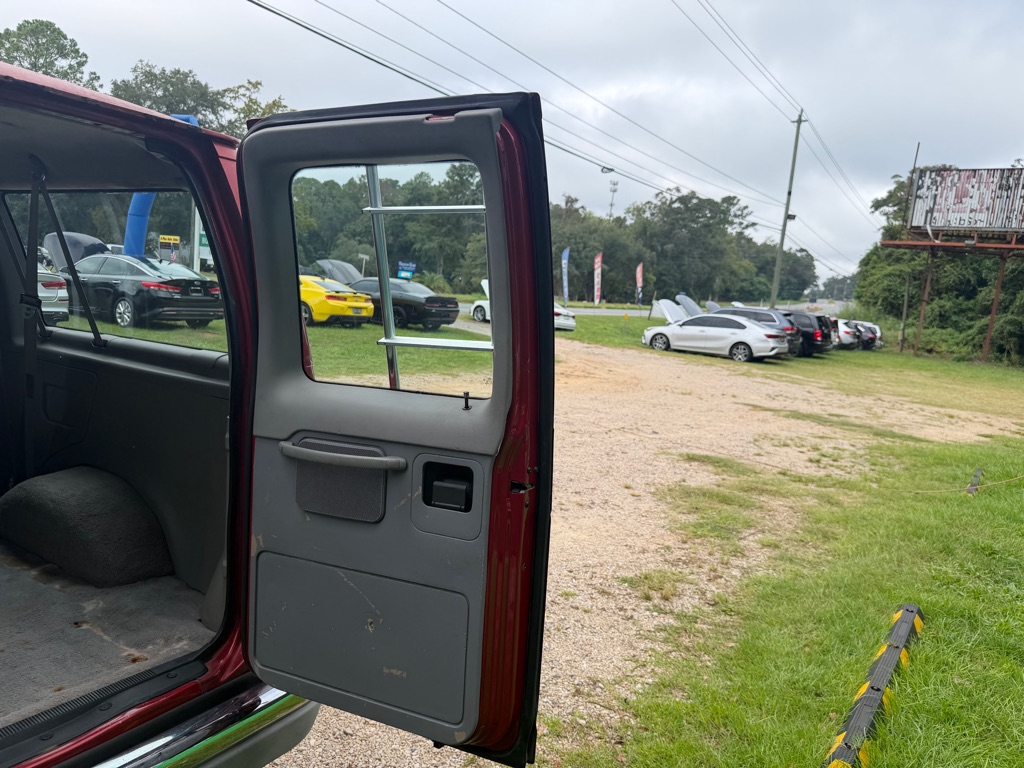 Photo 19 of this FORD ECONOLINE