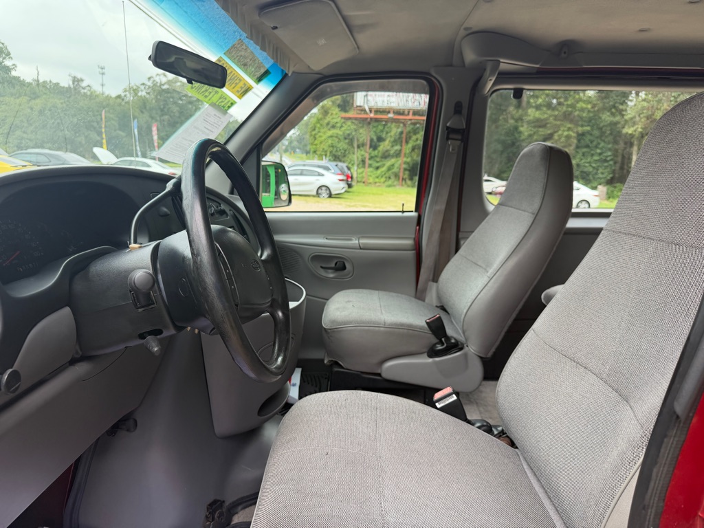 Photo 12 of this FORD ECONOLINE