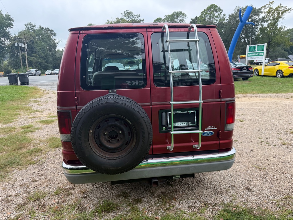 Photo 5 of this FORD ECONOLINE
