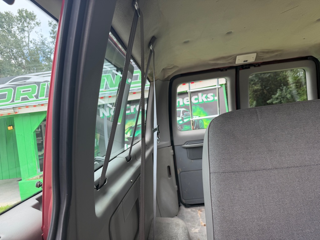 Photo 25 of this FORD ECONOLINE