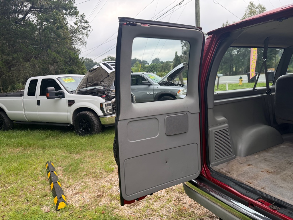Photo 20 of this FORD ECONOLINE