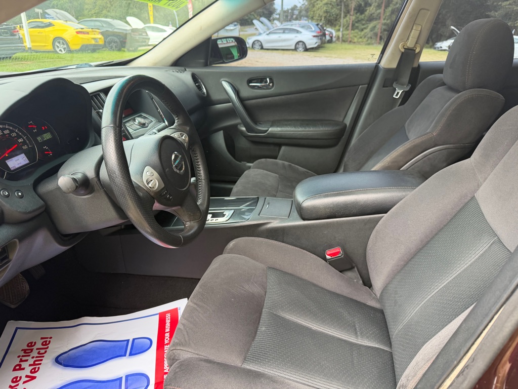 Photo 10 of this NISSAN MAXIMA