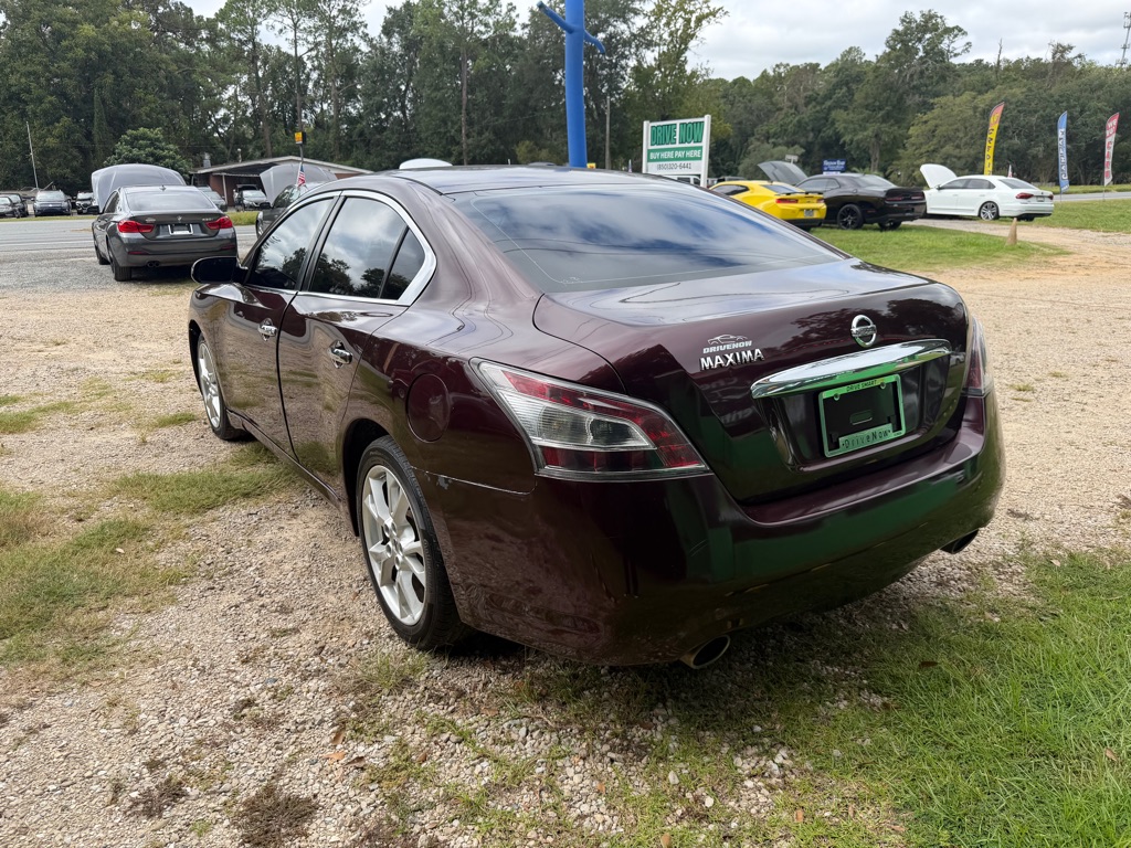 Photo 3 of this NISSAN MAXIMA