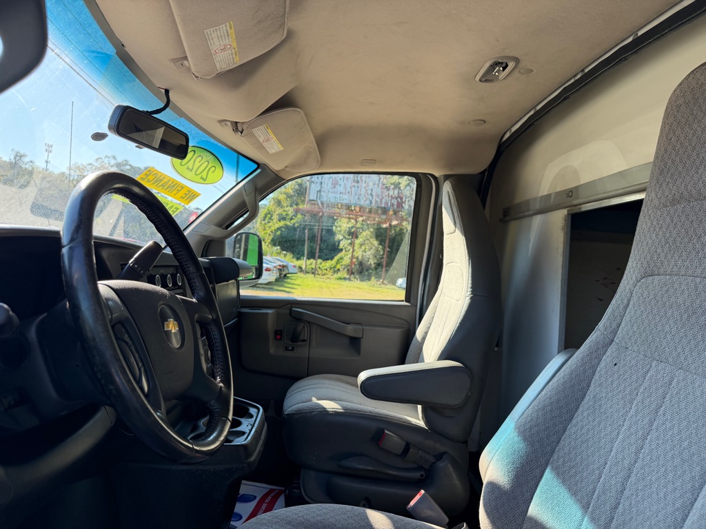 Photo 11 of this CHEVROLET EXPRESS G3500