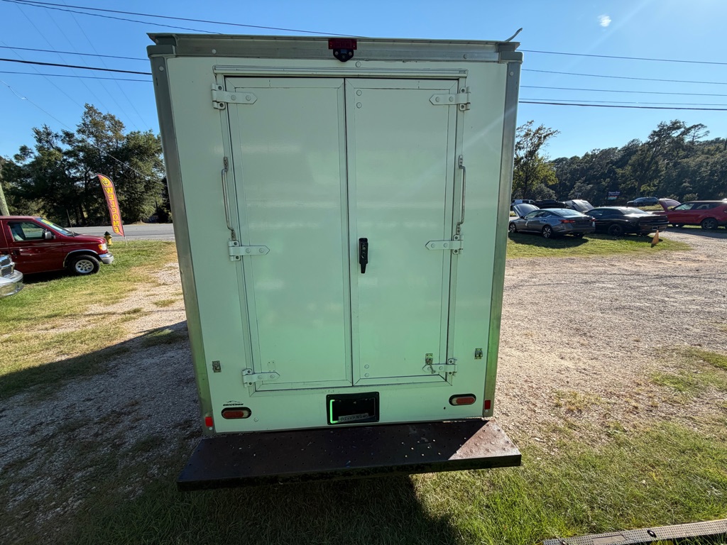 Photo 5 of this CHEVROLET EXPRESS G3500