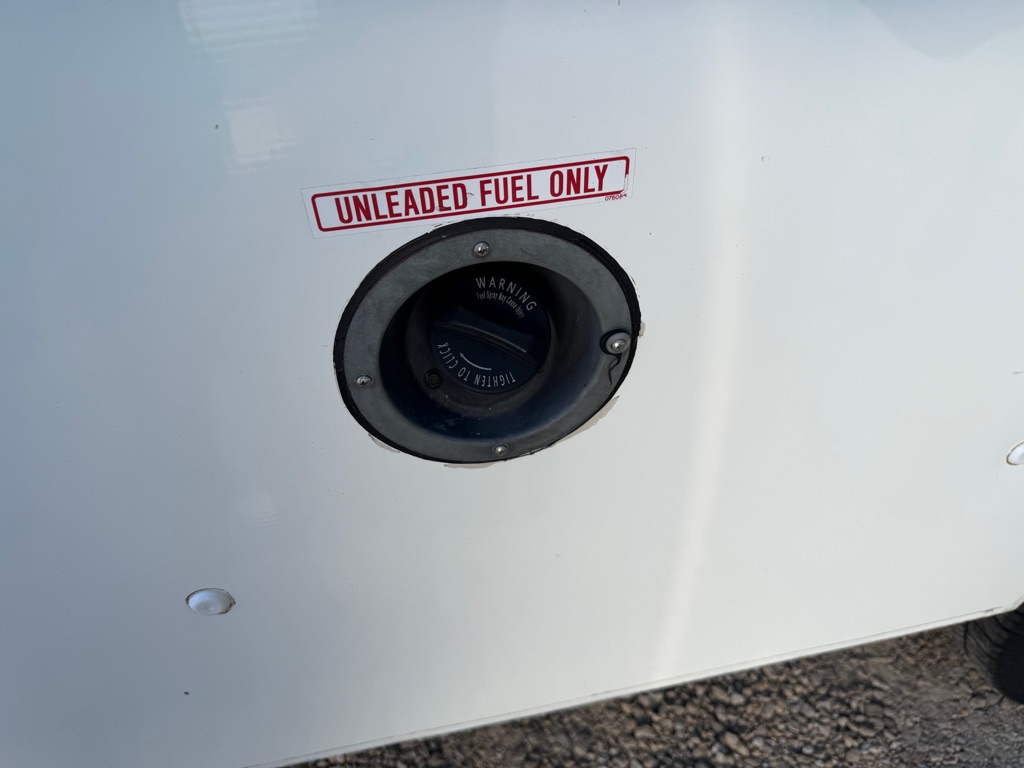 Photo 32 of this CHEVROLET EXPRESS G3500