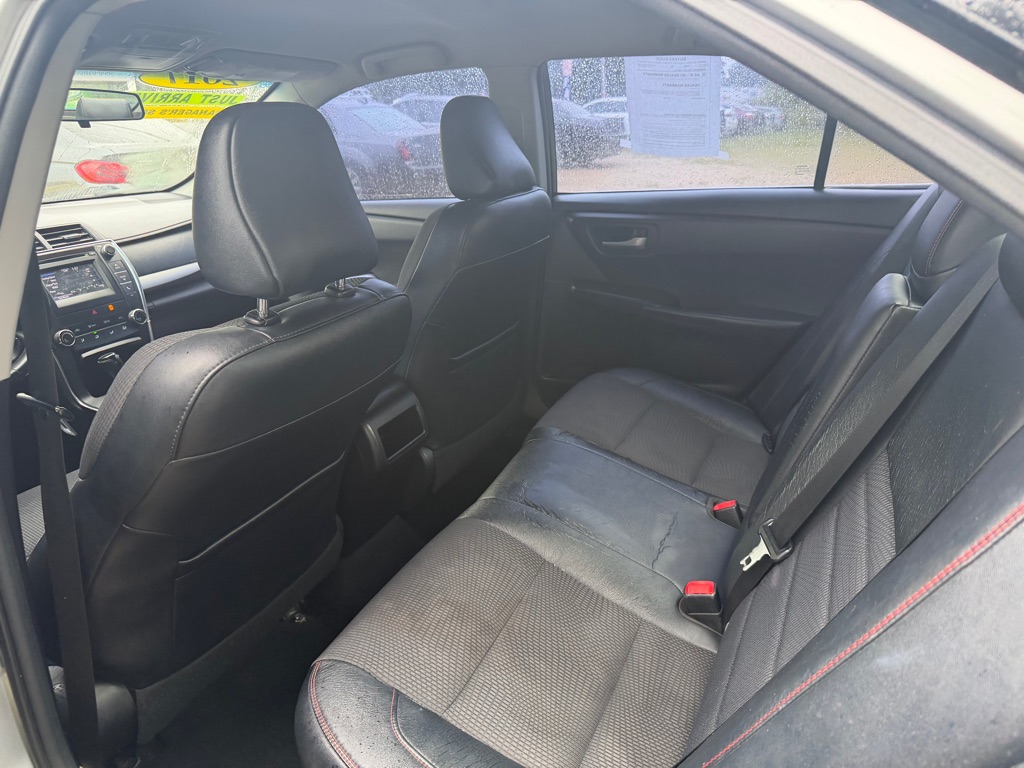 Photo 11 of this TOYOTA CAMRY