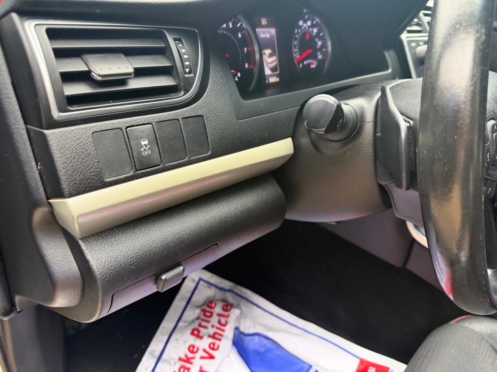 Photo 21 of this TOYOTA CAMRY