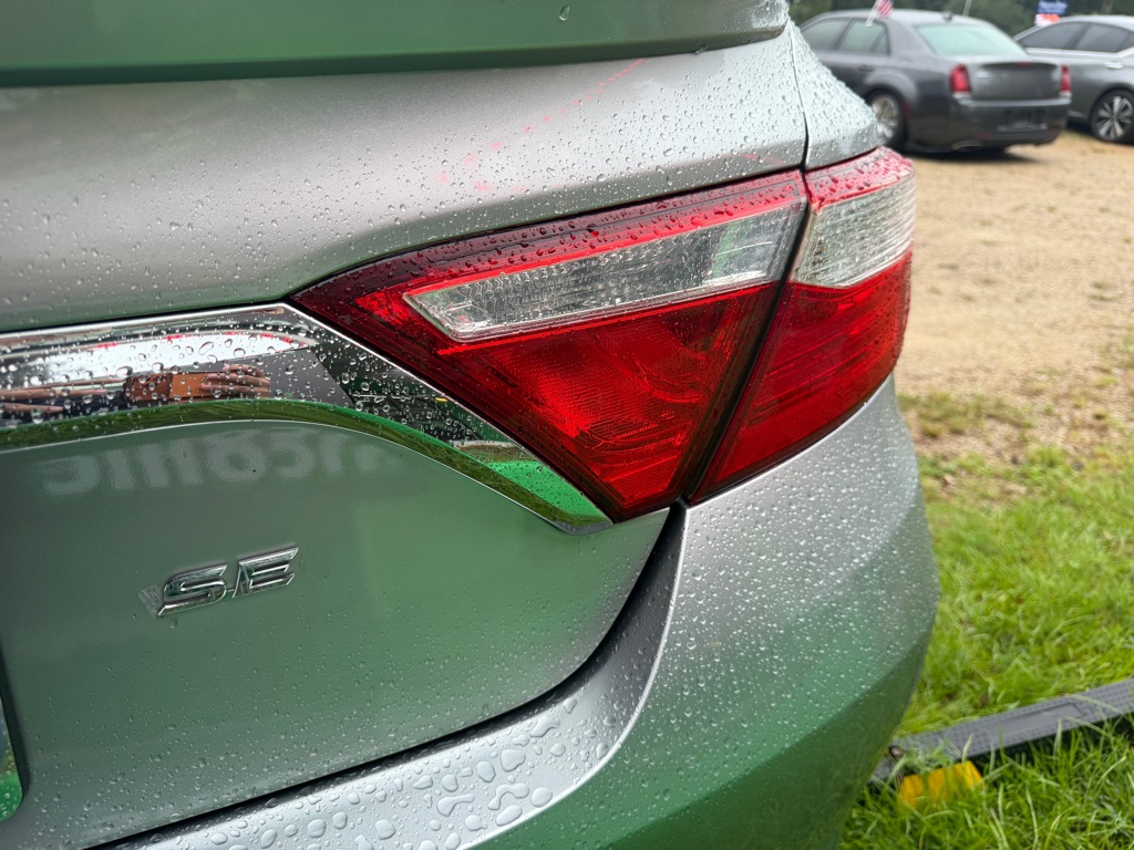 Photo 18 of this TOYOTA CAMRY