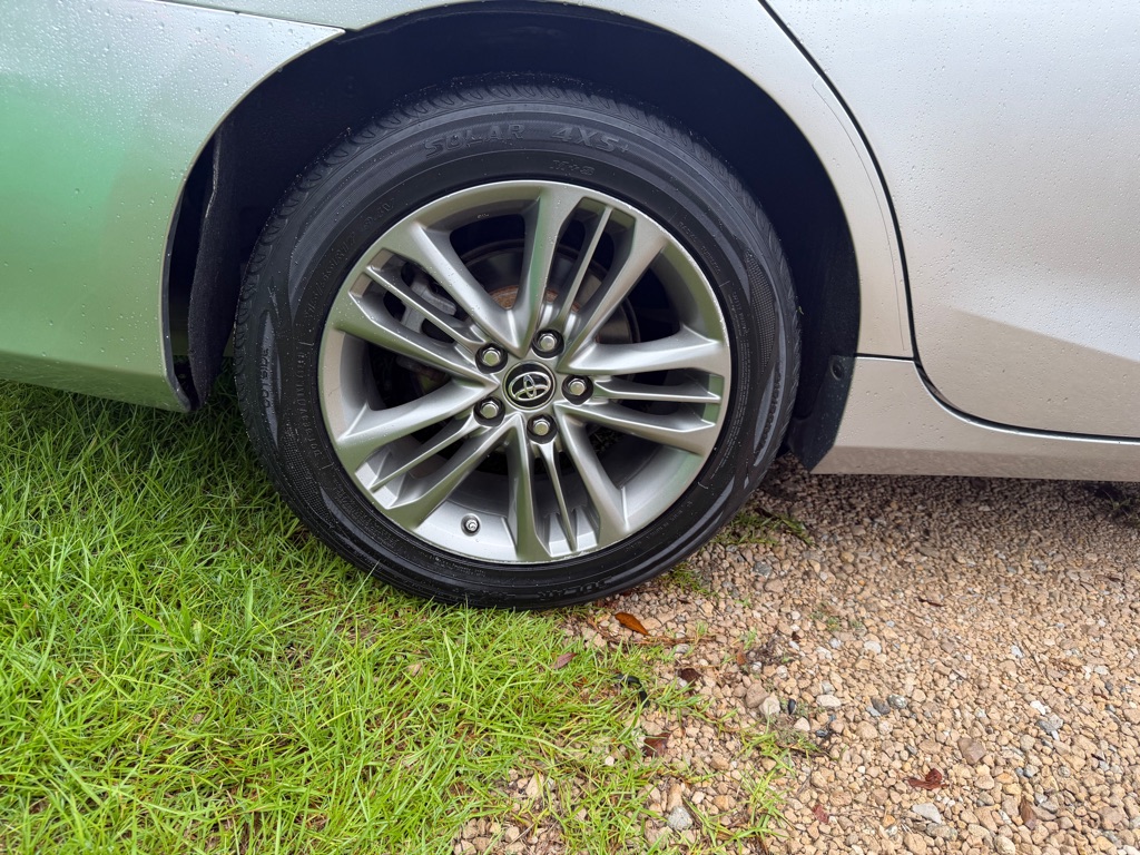 Photo 19 of this TOYOTA CAMRY