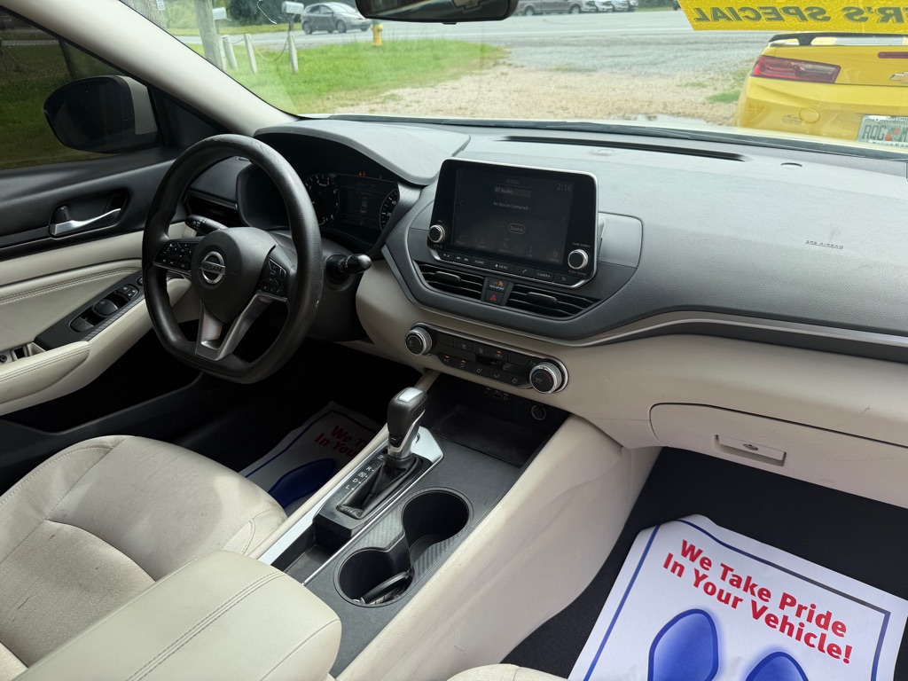 Photo 20 of this NISSAN ALTIMA