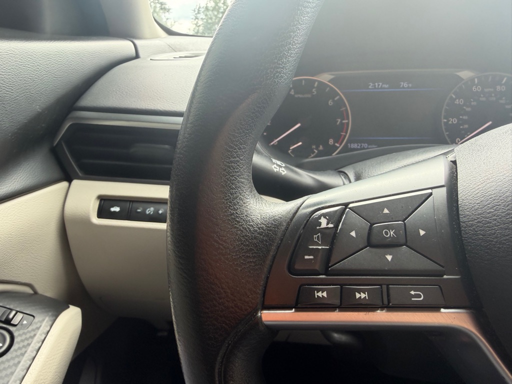 Photo 27 of this NISSAN ALTIMA