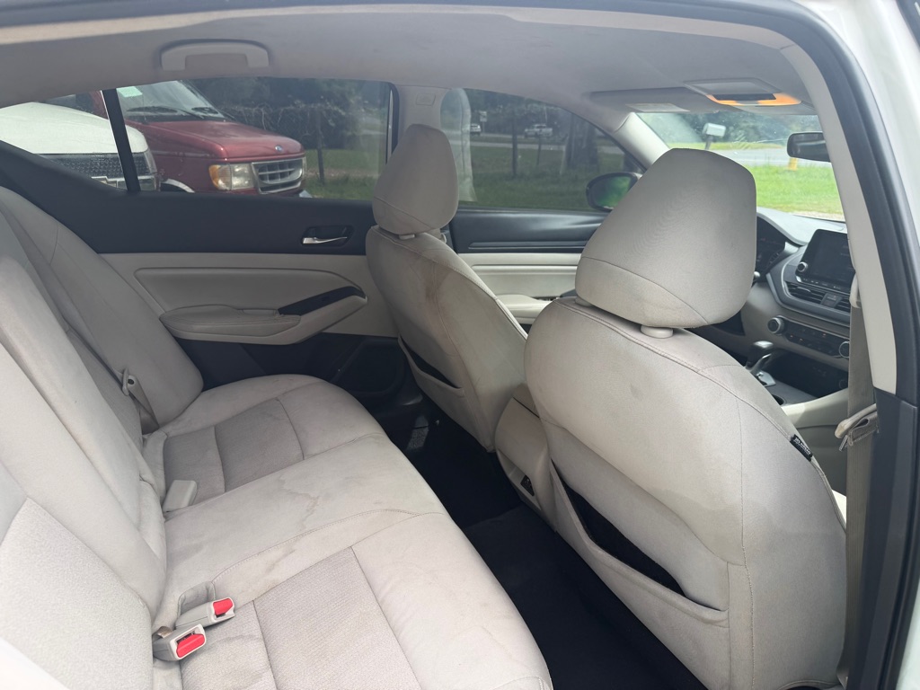 Photo 16 of this NISSAN ALTIMA