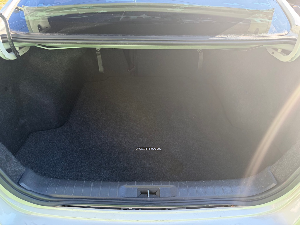Photo 12 of this NISSAN ALTIMA