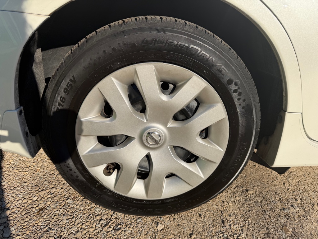 Photo 19 of this NISSAN ALTIMA