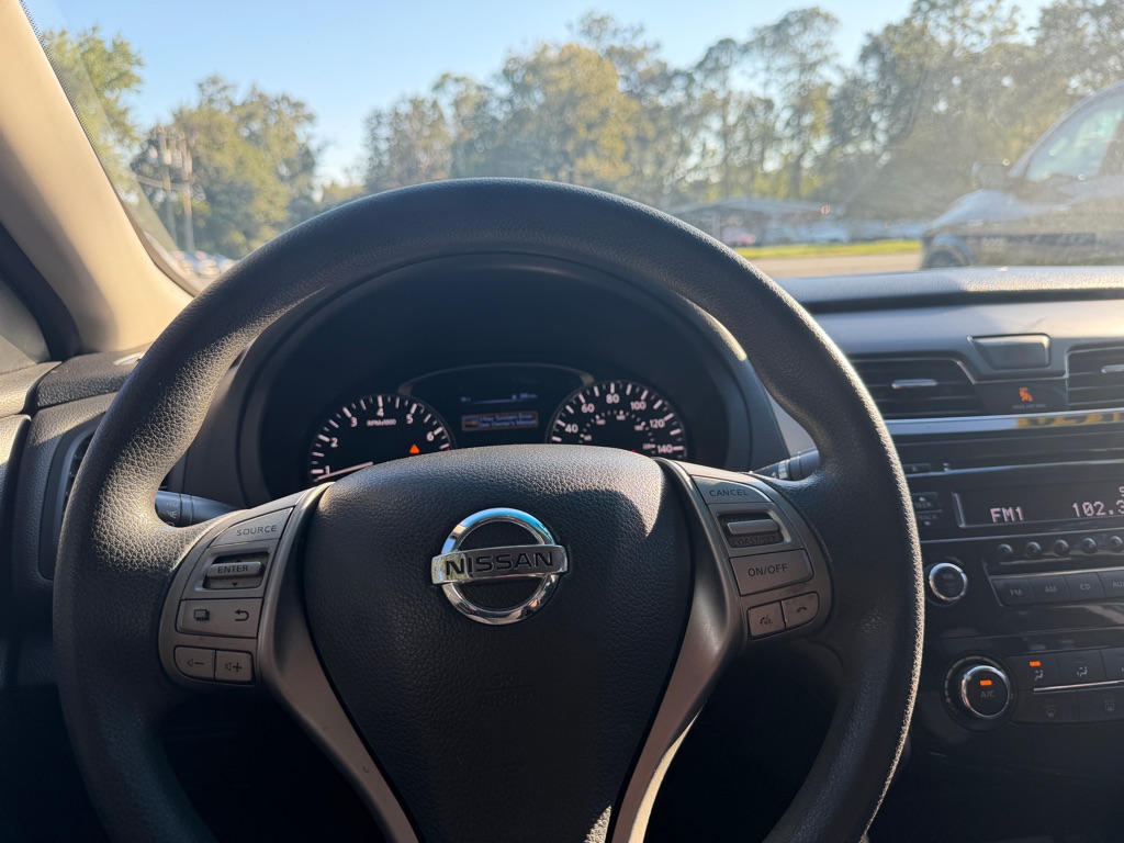 Photo 27 of this NISSAN ALTIMA