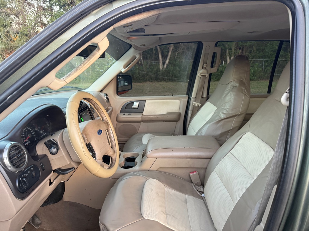 Photo 10 of this FORD EXPEDITION