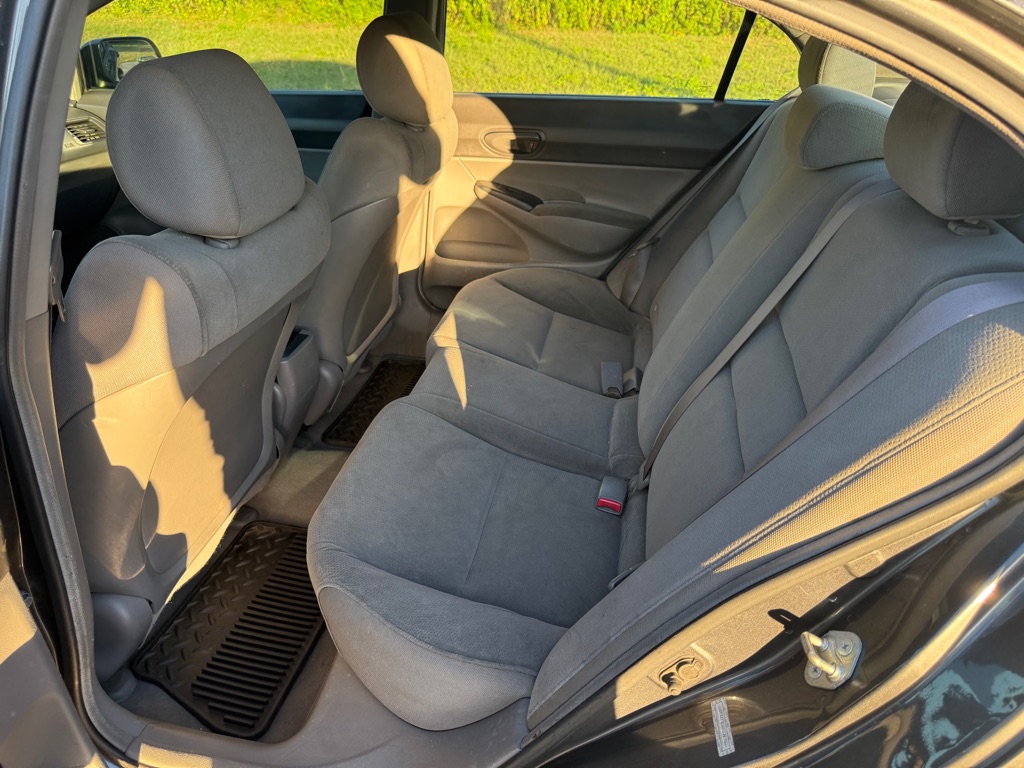 Photo 10 of this HONDA CIVIC