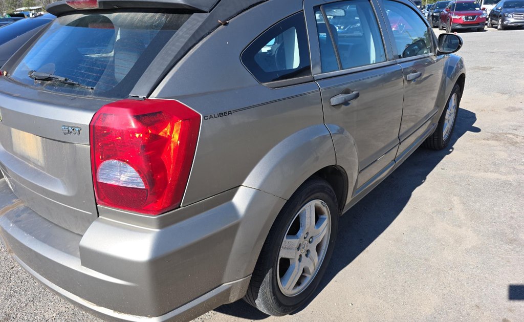 Photo 5 of this DODGE CALIBER