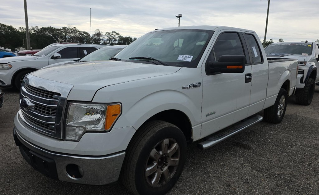 Photo 2 of this FORD F-150