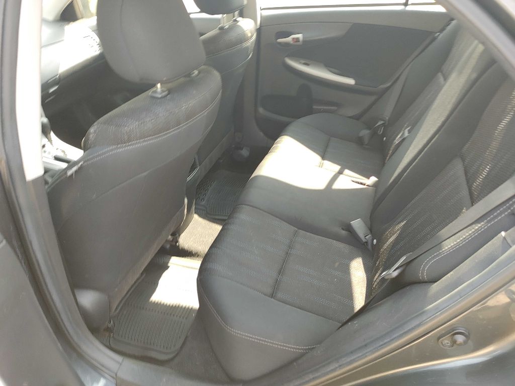 Photo 11 of this TOYOTA COROLLA