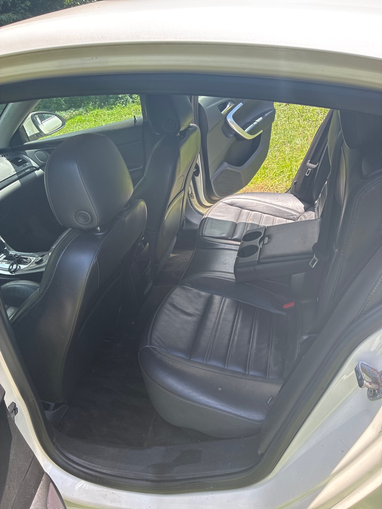 Photo 6 of this BUICK REGAL