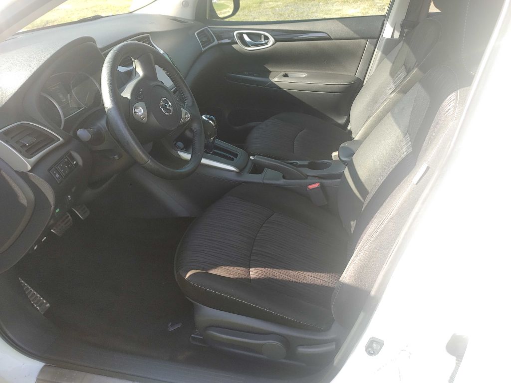 Photo 9 of this NISSAN SENTRA