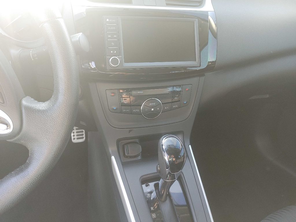 Photo 12 of this NISSAN SENTRA