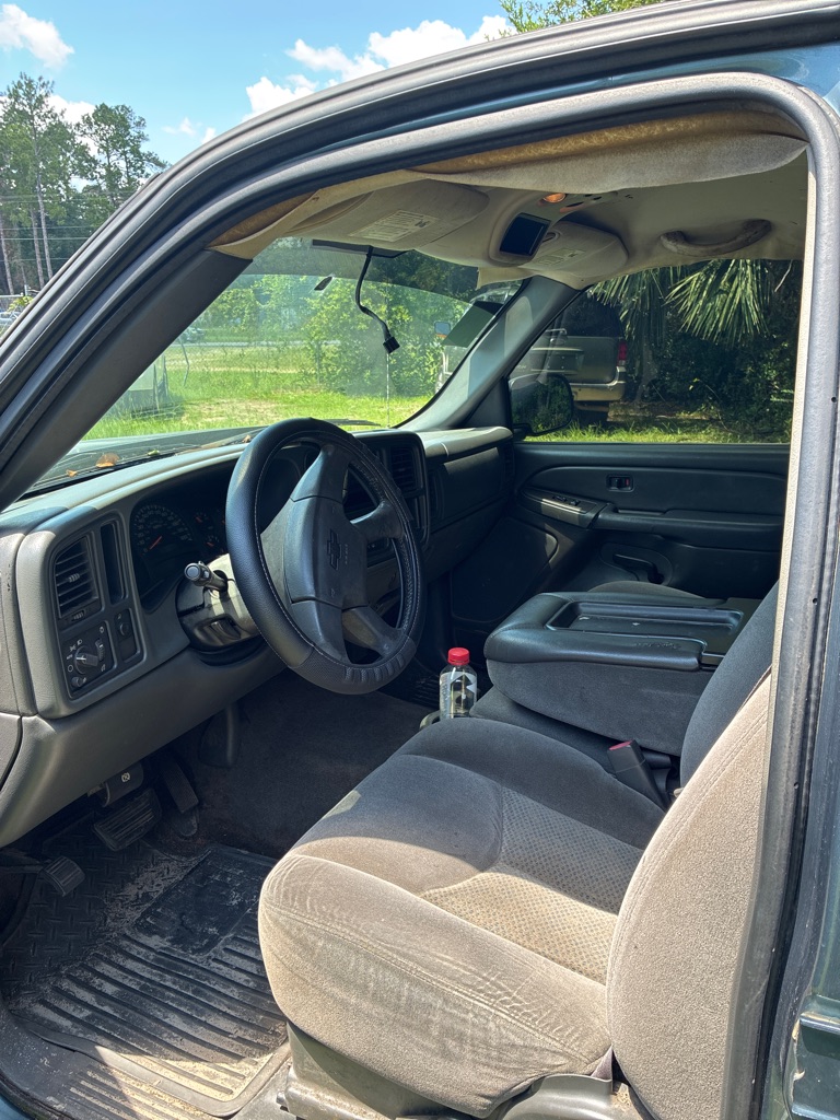 Photo 4 of this CHEVROLET SILVERADO 1500