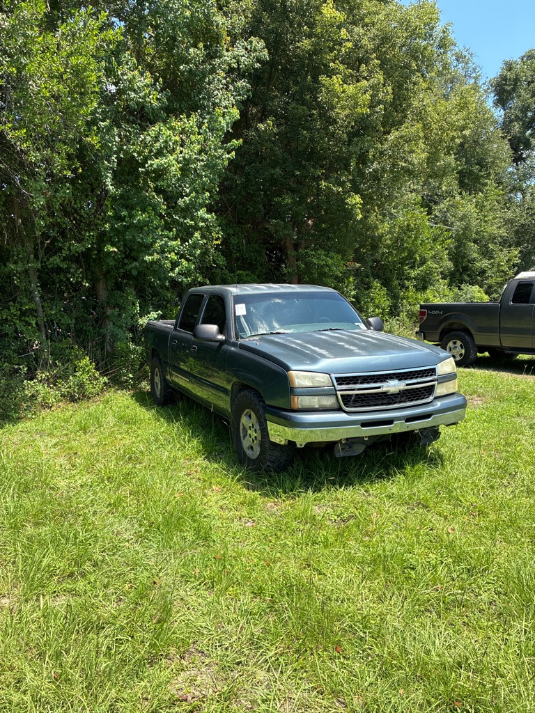 Photo 3 of this CHEVROLET SILVERADO 1500
