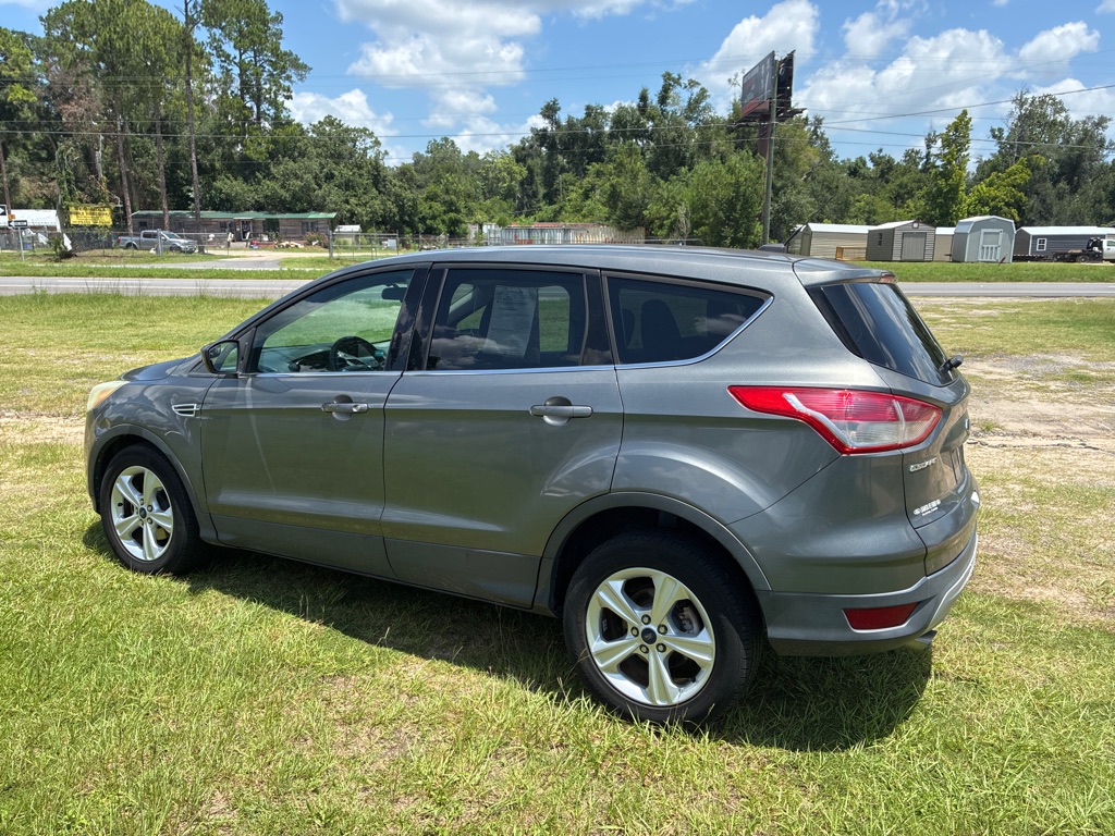 Photo 6 of this FORD ESCAPE