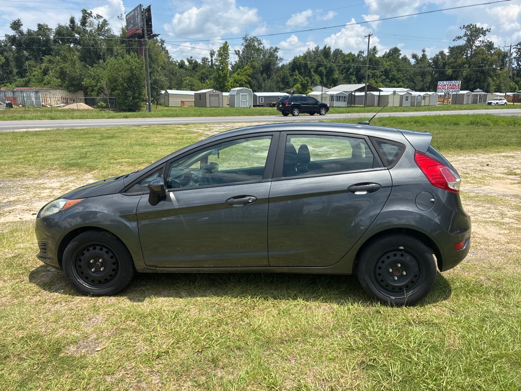 Photo 5 of this FORD FIESTA