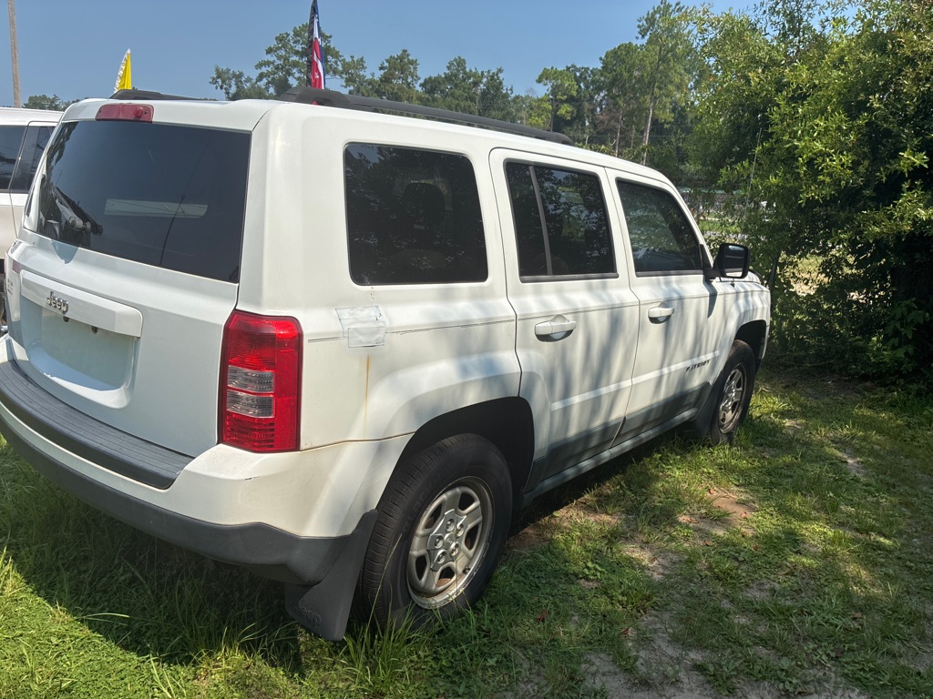 Photo 4 of this JEEP PATRIOT