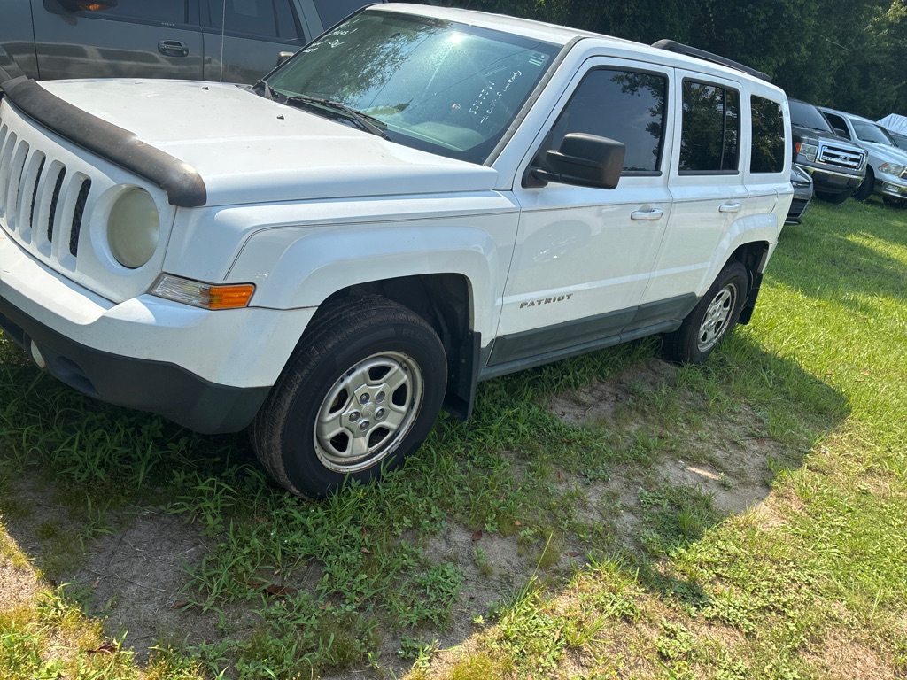Photo 2 of this JEEP PATRIOT
